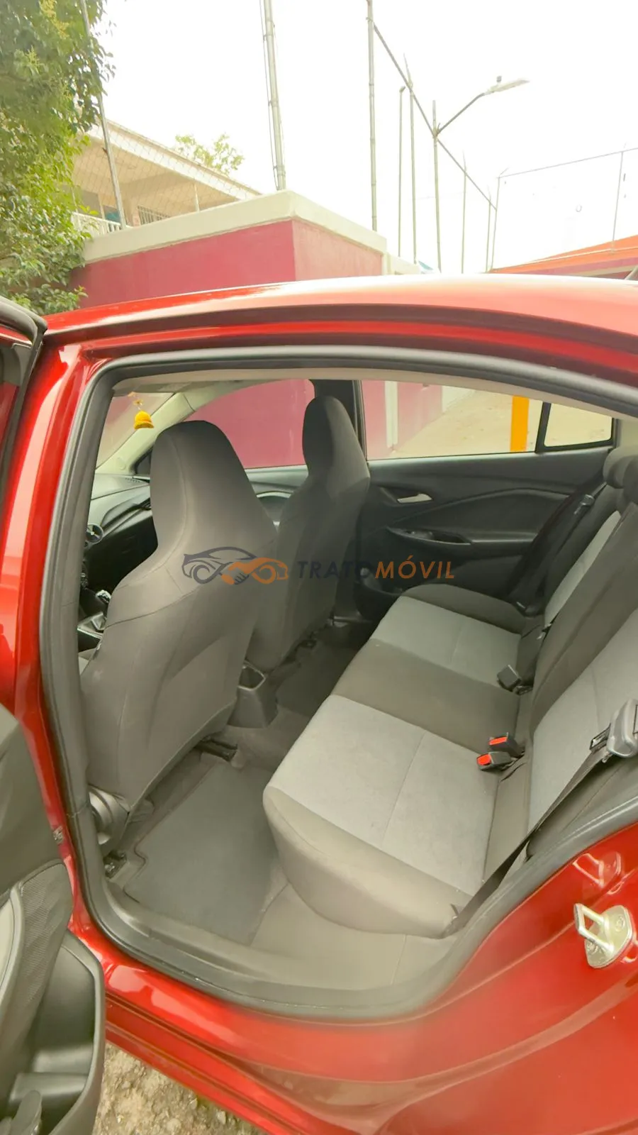 Chevrolet Onix 2023 - Image 03 (September 9, 2026)