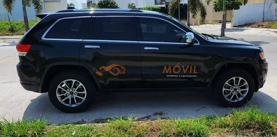 Grand Cherokee - Image 03 (September 10, 2026)